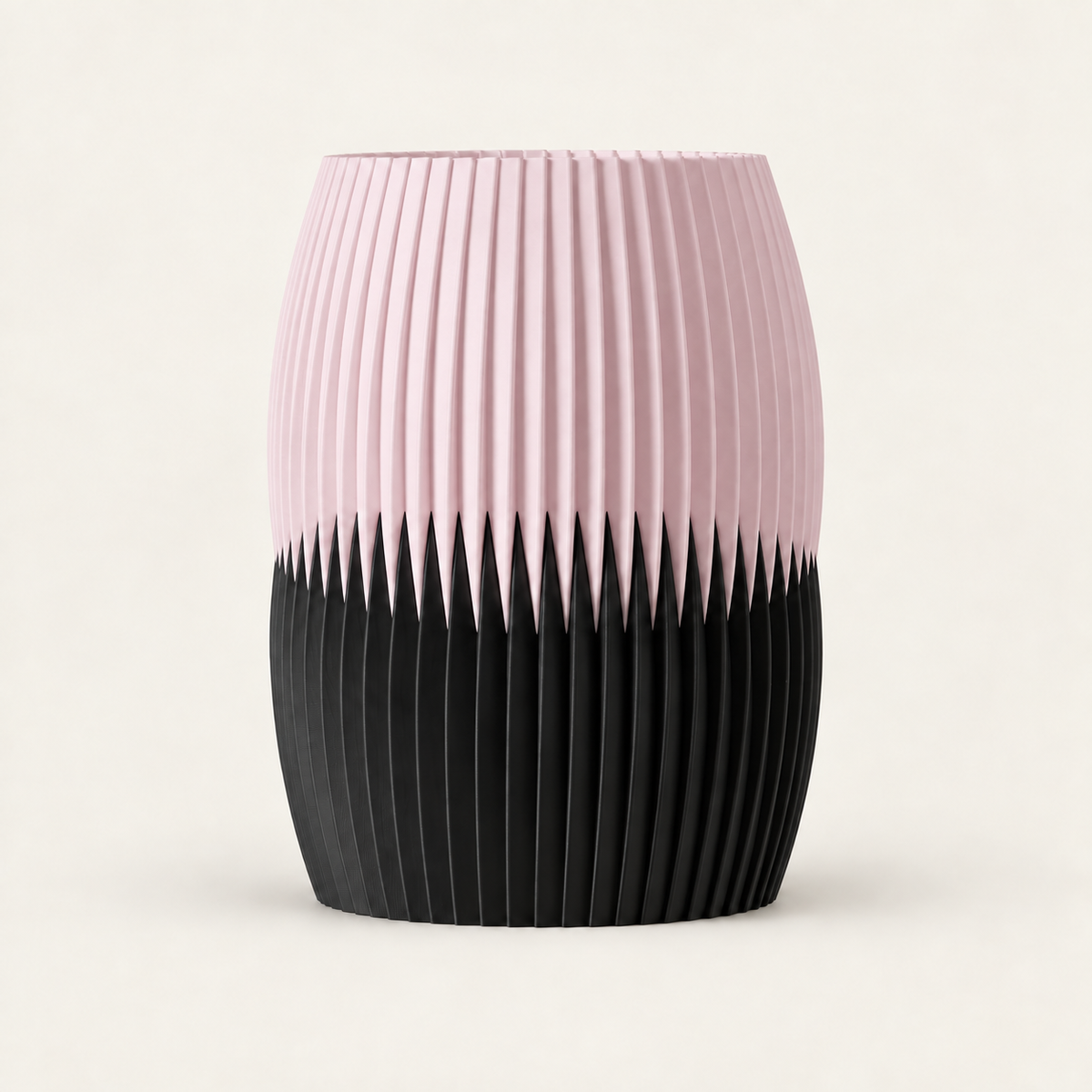 Novimea — Puderrosa / Schwarz. Farbvisualisierung nach Originaldesign; Lieferumfang laut Produktbeschreibung.