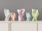 Beautiful Vase. Modern Wobble sculpture — Originaldesign im Einsatz, Abstractia Design. Weitere Beispielfarben/Größen; bestellbare Auswahl und Lieferumfang laut Produktseite.