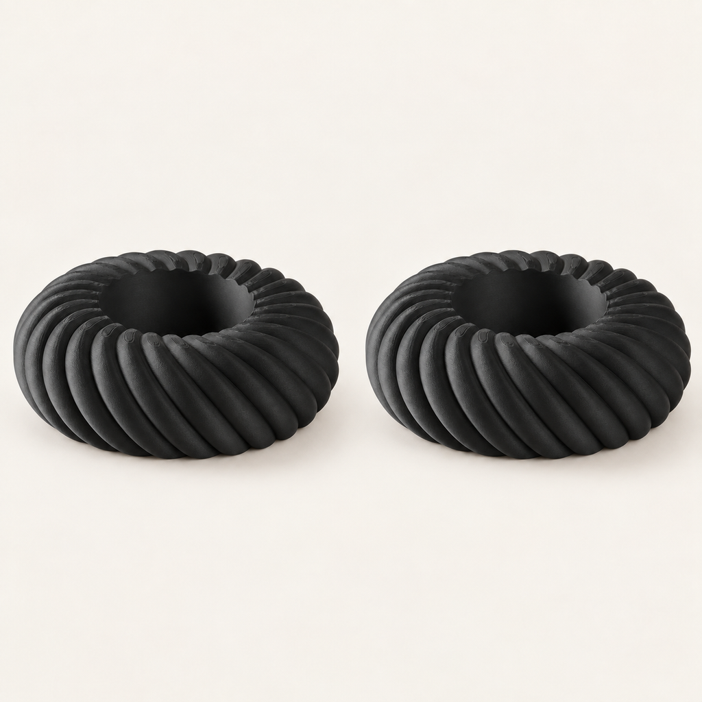 Rope · 2er-Set in Schwarz – zwei identische LED-Teelichthalter, ohne LED-Teelichter. Farbvisualisierung.